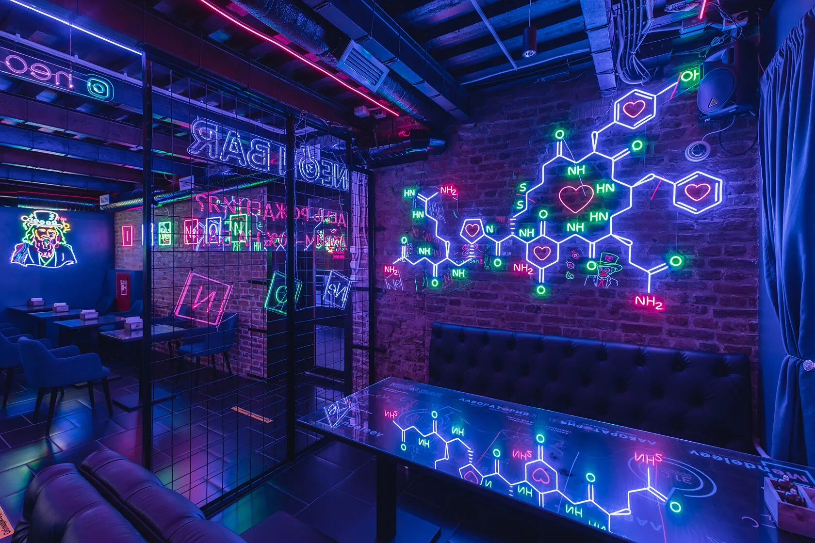 Четырёхэтажный коктейльный бар от сети химических баров - 31 Chemical network!
